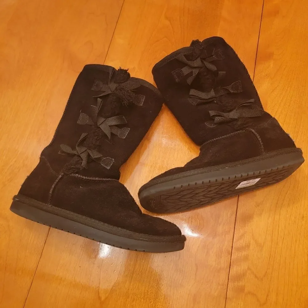 Koolaburra by Ugg Victoria Tall Boot • Black • Size 4